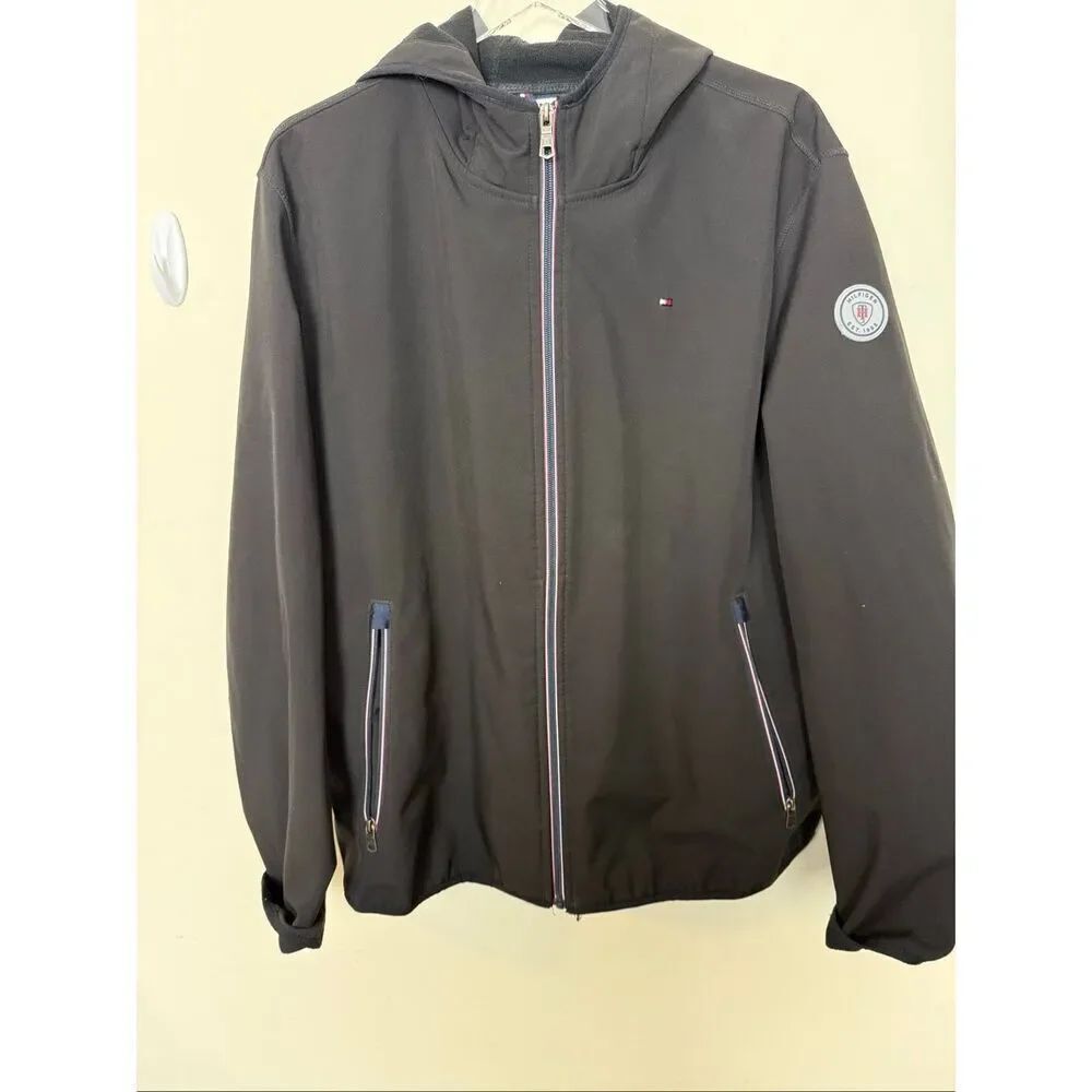 Tommy Hilfiger Black Softshell Hooded Zip Front Jacket Mens XL Athleisure Casual